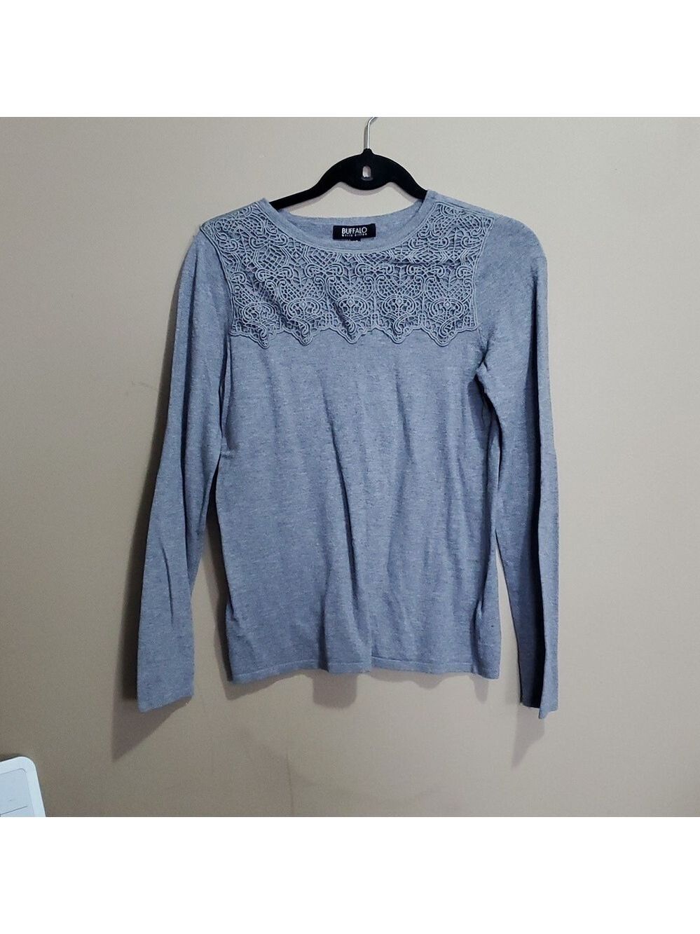 Buffalo David Bitton gray lace detail top size small